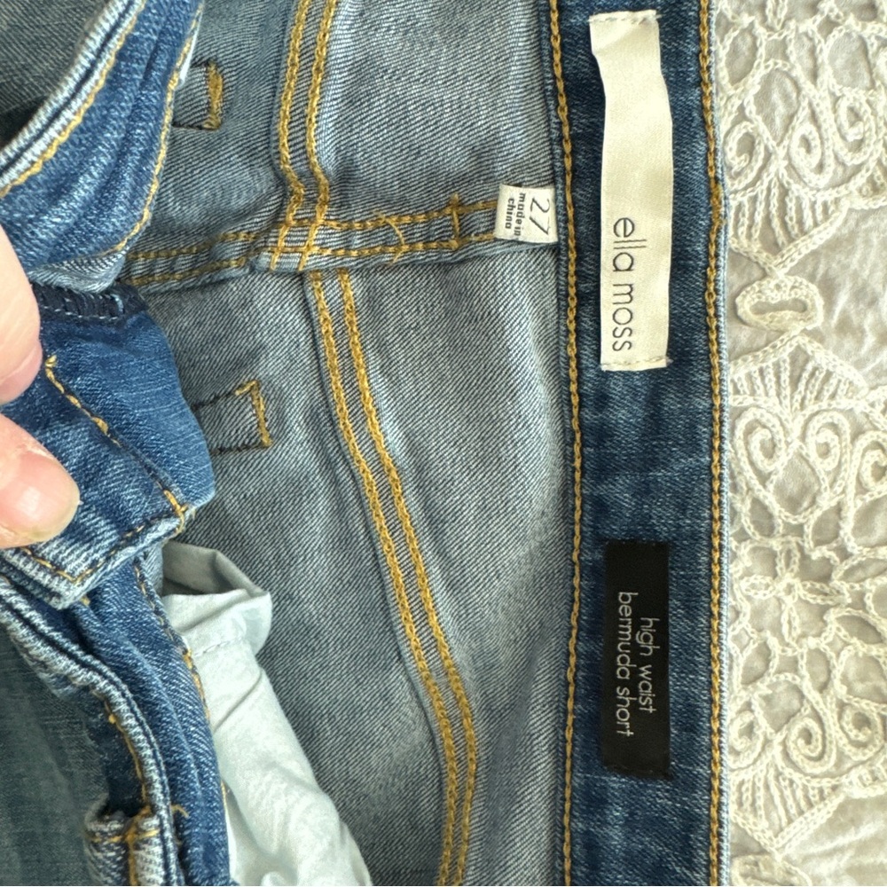 Ella Moss High Waisted Bermuda Women's Shorts - Picture 2 of 4